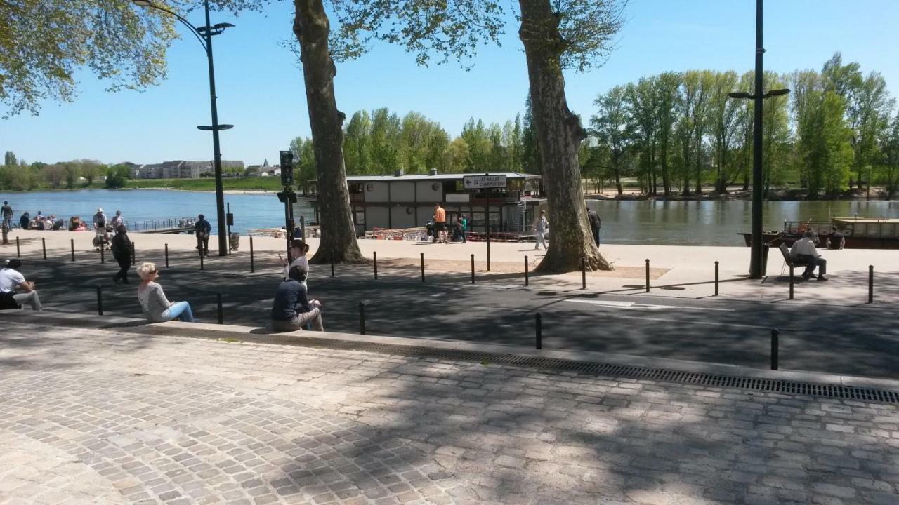 Appart La Gabare - Face Loire Quai Du Chatelet Orléans Buitenkant foto